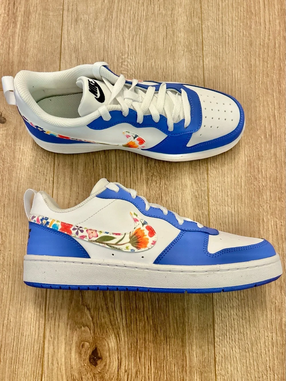 Nike Court Borough Lows Floral